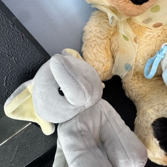 Stuffie Lot! 6 stuffed animals packaged for your little one. Like new. - Picture 6 of 6